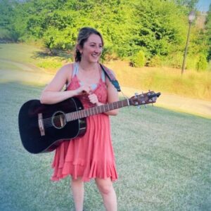 Nicole | Worship Guitar Teacher | Songwriting | Lessons Delivered